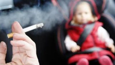 Hindari Merokok di Depan Anak-anak